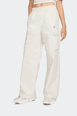 W NSW EVERYTHING WOVEN CARGO PANTS(Nike Womens Nsw Everything Wovens Fv7643_lt Orewood Brn Black)