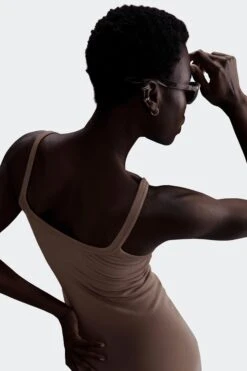 W NSW CHILL KNIT RIB DRESS(Nike Womens Nsw Chill Knit Hj0710_mink Brown Mink Brown) -Sporty Fashion APP 0009 AURORA HJ0710 233 PHSYM002 2000