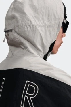 AIR WOVEN JACKET(Nike Mens Air Hj0634_college Grey Black Black) -Sporty Fashion APP 0028 AURORA HJ0634 008 PHSYM004 2000