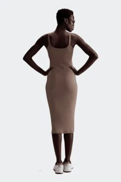 W NSW CHILL KNIT RIB DRESS(Nike Womens Nsw Chill Knit Hj0710_mink Brown Mink Brown) -Sporty Fashion APP 0045 AURORA HJ0710 233 PHSBM001 2000