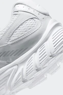 V5 RNR(Nike Mens V5 Rnr Hj5228_white White Black Metallic Silver) -Sporty Fashion REF 2 Recovered.jpeg 0021 AURORA HJ5228 101 PHSYD002 2000