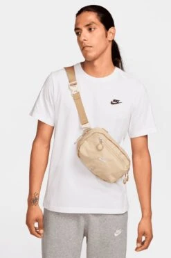 HAYWARD PATROL CROSSBODY(Nike Equipment Hayward Patrol Hj8229_desert Khaki Lt Orewood Brn) -Sporty Fashion REF 2 Recovered 0063 AURORA HJ8229 253 PHSYM001 2000