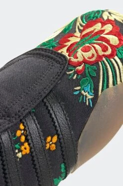 W TAEKWONDO MEI(Adidas Womens Taekwondo Mei_core Black Gold Metallic Gum Four) -Sporty Fashion REF 2 0006 JR6018 9 FOOTWEAR Photography DetailView2 white