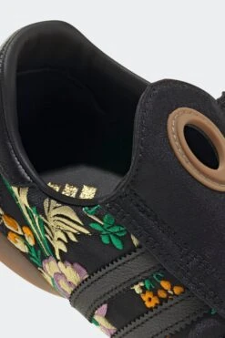 W TAEKWONDO MEI(Adidas Womens Taekwondo Mei_core Black Gold Metallic Gum Four) -Sporty Fashion REF 2 0007 JR6018 8 FOOTWEAR Photography DetailView1 white