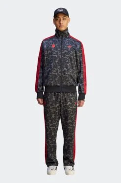 BAPE TRACK TOP(Adidas Mens Bape Track Top_black) -Sporty Fashion REF 2 0010 JN7125 4 APPAREL OnModel StandardView transparent