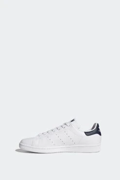 STAN SMITH(Adidas Mens Stan Smith 2_core White Core White Dark Blue) -Sporty Fashion REF 2 0014 M20325 5 FOOTWEAR Photography SideMedialCenterView white