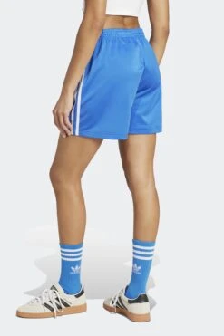 W FIREBIRD SHORTS(Adidas Womens Adicolor Classics Firebird Shorts_blue) -Sporty Fashion REF 2 0015 JD0817 3 APPAREL OnModel BackView white