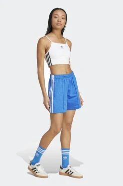 W FIREBIRD SHORTS(Adidas Womens Adicolor Classics Firebird Shorts_blue) -Sporty Fashion REF 2 0016 JD0817 4 APPAREL OnModel WalkingView white
