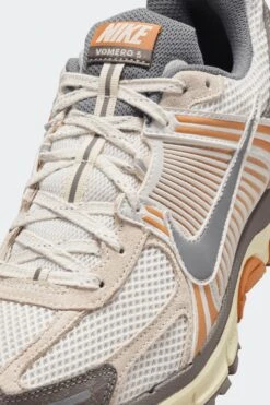 ZOOM VOMERO 5(Nike Mens Zoom Vomero 5 Ib7469_phantom Flat Pewter Copper Moon) -Sporty Fashion REF 2 0017 AURORA IB7469 030 PHSYD001 2000 1