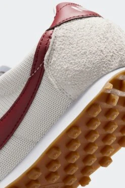 W LD-1000(Nike Womens Ld 1000 Hf3227_summit White Dark Team Red Sail) -Sporty Fashion REF 2 0018 AURORA HF3227 102 PHSYD002 2000