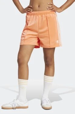 W FIREBIRD SHORTS(Adidas Womens Adicolor Classics Firebird Shorts_semi Coral) -Sporty Fashion REF 2 0019 JD0818 2 APPAREL OnModel StandardView white