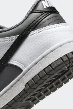 DUNK LOW GS(Nike Big Kids Dunk Low Hj9202_white Black Smoke Grey) -Sporty Fashion REF 2 0020 AURORA HJ9202 100 PHSYD002 2000 1