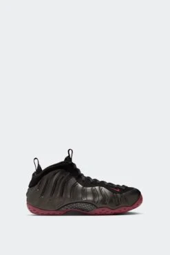 AIR FOAMPOSITE ONE(Nike Mens Air Foamposite One Ib2219_black Varsity Red)