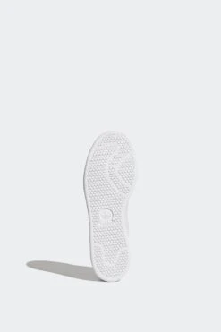 STAN SMITH(Adidas Mens Stan Smith 2_cloud White Core White Green) -Sporty Fashion REF 2 0022 M20324 4 FOOTWEAR Photography BottomView white