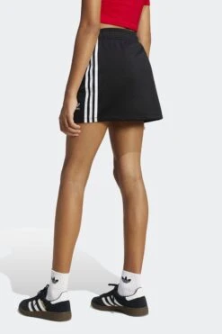 FIREBIRD SKIRT GS(Adidas Big Kids Adicolor Classics Firebird Skirt_black) -Sporty Fashion REF 2 0025 JD5824 4 APPAREL OnModel BackView white