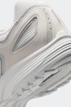 AIR PEGASUS 2005 SE(Nike Mens Air Pegasus 2005 Se Ib2983_platinum Tint Mtlc Platinum) -Sporty Fashion REF 2 0027 AURORA IB2983 001 PHSYD002 2000