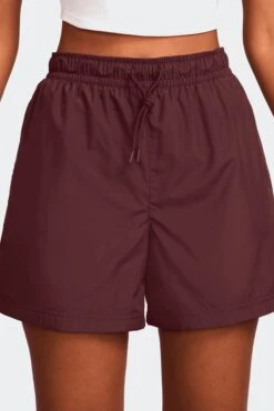W NSW CLASSIC WOVEN SHORTS(Nike Womens Nsw Classic Wovens Fv7557_burgundy Crush Sail)