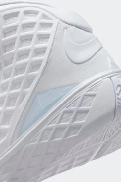 KOBE III PROTRO(Nike Mens Kobe Iii Protro Hm4351_white White White) -Sporty Fashion REF 2 0033 AURORA HM4351 100 PHSYD002 2000