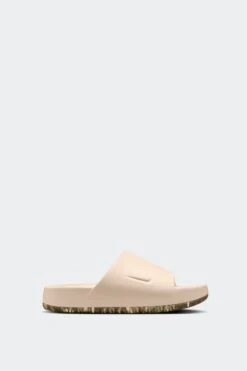 CALM SLIDES(Nike Mens Calm Fd4116_sanddrift Sanddrift Lt Khaki Fauna Brown)