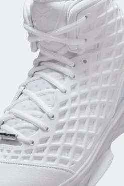 KOBE III PROTRO(Nike Mens Kobe Iii Protro Hm4351_white White White) -Sporty Fashion REF 2 0038 AURORA HM4351 100 PHSYD001 2000