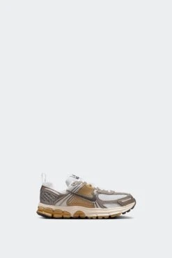 VOMERO 5 GS(Nike Big Kids Vomero 5 Hf6998_mtlc Pewter Medium Ash Parachute Beige)