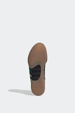 W TAEKWONDO MEI(Adidas Womens Taekwondo Mei_core Black Gold Metallic Gum Four) -Sporty Fashion REF 2 0051 JR6018 4 FOOTWEAR Photography BottomView white