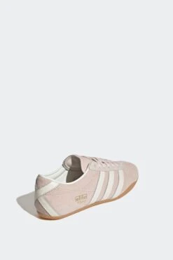 W TOKYO(Adidas Womens Tokyo_wonder Quartz Off White Gum 3) -Sporty Fashion REF 2 0054 JQ0608 7 FOOTWEAR Photography BackLateralTopView white