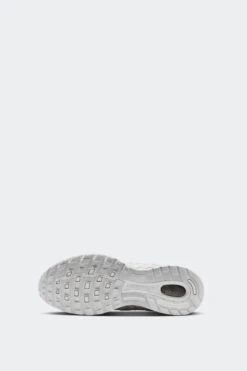 AIR PEGASUS 2005 SE(Nike Mens Air Pegasus 2005 Se Ib2983_platinum Tint Mtlc Platinum) -Sporty Fashion REF 2 0180 AURORA IB2983 001 PHSUH000 2000