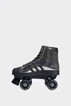 W SUPERSTAR 82 SKATE(Adidas Womens Superstar 82 Skate_silvmt Cblack Ftwwht) -Sporty Fashion REF 2 0184 JH5522 5 FOOTWEAR Photography SideMedialCenterView transparent