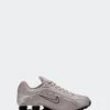 SHOX R4(Nike Mens Shox R4 Ih0265_college Grey Black University Red) 2 SHOX R4(Nike Mens Shox R4 Ih0265_college Grey Black University Red) -Sporty Fashion REF 2 0193 AURORA IH0265 009 PHSRH001 2000