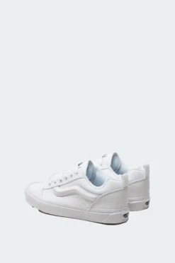 KNU SKOOL(Vans Unisex Knu Skool_true White) -Sporty Fashion Untitled 1 Recovered 0002 Layer8 9379bd84 a14b 4b75 a08a f928affba9c9