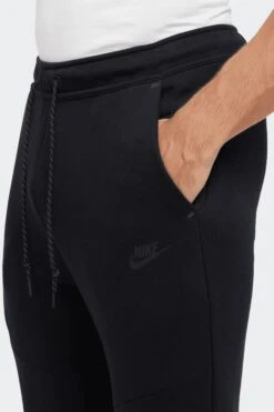NSW TECH FLEECE JOGGERS(Nike Mens Tech Fleece Joggers_black Black) -Sporty Fashion Untitled 1 Recovered 0008 AURORA HV0959 010 PHSYM001 2000