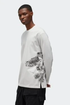 Y-3 TEE(Adidas Mens Y3 Graphic Longsleeve Tee_white) -Sporty Fashion Untitled 1 Recovered 0016 IX0404 7 APPAREL OnModel SideView transparent