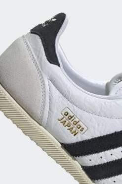 W JAPAN(Adidas Womens Japan_footwear White Core Black Gold Metallic) -Sporty Fashion Untitled 1 Recovered 0034 IH5489 9 FOOTWEAR Photography DetailView2 transparent