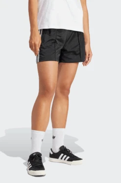W ADICOLOR FIREBIRD SHORTS(Adidas Womens Firebird Short_black) -Sporty Fashion Untitled 1 Recovered 37f6edc2 6482 4f92 b990 63805401c1b2