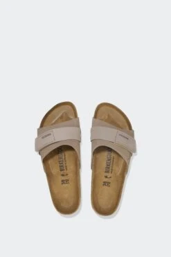 OITA (N)(Birkenstock Unisex Oita_taupe Suede Nubuck) -Sporty Fashion Untitled 1 0009 Layer4 32da66ee 51f3 49d3 b880 70636dab941b