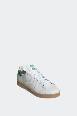 STAN SMITH GS(Adidas Big Kids Stan Smith_footwear White Green Gum 4) -Sporty Fashion Untitled 1 0012 IE8172 6 FOOTWEAR Photography FrontLateralTopView transparent