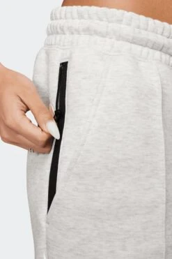 W NSW TECH FLEECE JOGGERS(Nike Womens Nsw Tech Fleece Joggers_light Grey Htr Black) -Sporty Fashion Untitled 3 0001 AURORA FB8330 013 PHSYM003 2000