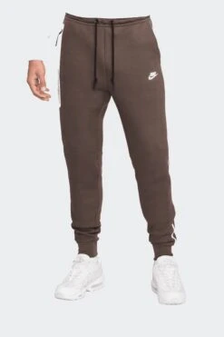 NSW TECH FLEECE JOGGERS(Nike Mens Tech Fleece Joggers_baroque Brown Bemis Silver)