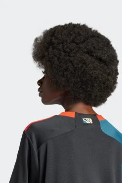 W LA GALAXY JERSEY(Adidas Womens La Galaxy Jersey_black Viridian) -Sporty Fashion aaaadidas 0002 IM5466 8 APPAREL OnModel DetailView1 transparent