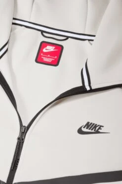 NSW TECH FLEECE FULL-ZIP HOODIE(Nike Mens Tech Fleece Full Zip Hoodie Hv0949_lt Orewood Brn Black) -Sporty Fashion aaapparelnike 0004 AURORA HV0949 104 PHSYM002 2000