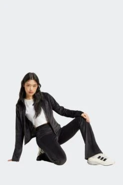 W TIRO LEGGING(Adidas Womens Tiro Legging_black) -Sporty Fashion adidas pants 0021 IX3714 5 APPAREL OnModel WalkingView transparent