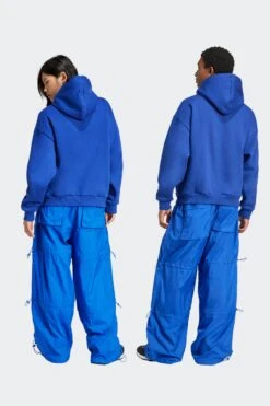 W MOON BOOT PARACHUTE PANTS(Adidas Womens Moon Boot Parachute Pants_blue) -Sporty Fashion adidasxmoonboot 0002 IY8047 9 APPAREL OnModel StandardUnisexBackView transparent