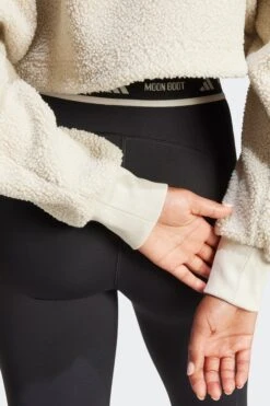 W MOON BOOT HOODIE(Adidas Womens Moon Boot Cropped Hoodie_bliss) -Sporty Fashion adidasxmoonboot 0024 IY8050 7 APPAREL OnModel DetailView1 transparent