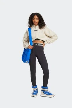 W MOON BOOT HOODIE(Adidas Womens Moon Boot Cropped Hoodie_bliss) -Sporty Fashion adidasxmoonboot 0025 IY8050 6 APPAREL OnModel StandardOutfitView transparent