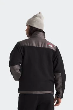 The North Face RETRO DENALI(Northface Mens Retro Denali_tnf Black Moonstone Grey) 12 The North Face RETRO DENALI(Northface Mens Retro Denali_tnf Black Moonstone Grey) -Sporty Fashion denali 0001 Screenshot 2024 10 09 at 1.54.17 PM