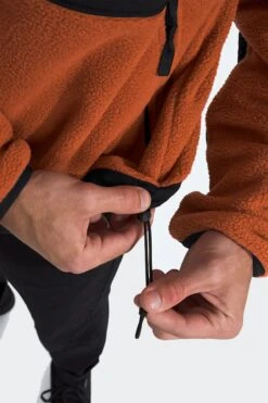 The North Face RETRO DENALI(Northface Mens Retro Denali_tnf Earthen Copper Tnf Black) -Sporty Fashion denali 0011 Screenshot 2024 10 09 at 1.53.45 PM