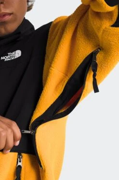 The North Face RETRO DENALI(Northface Mens Retro Denali_summit Gold Tnf Black) -Sporty Fashion denali 0023 Screenshot 2024 10 09 at 1.56.28 PM