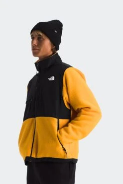 The North Face RETRO DENALI(Northface Mens Retro Denali_summit Gold Tnf Black) -Sporty Fashion denali 0025 Screenshot 2024 10 09 at 1.56.24 PM