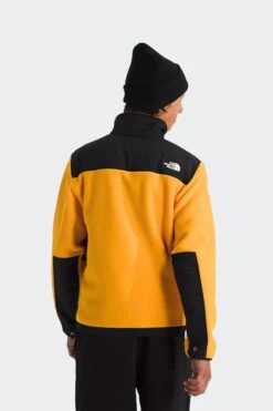The North Face RETRO DENALI(Northface Mens Retro Denali_summit Gold Tnf Black) -Sporty Fashion denali 0030 Screenshot 2024 10 09 at 1.56.15 PM